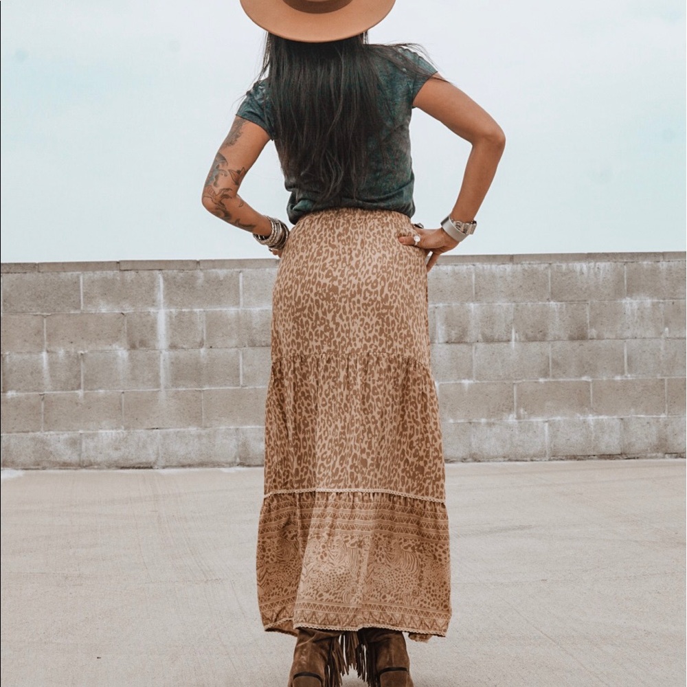 Boho Spell Style Leopard Gypsy Festival Maxi Skirt - Picture 5 of 8
